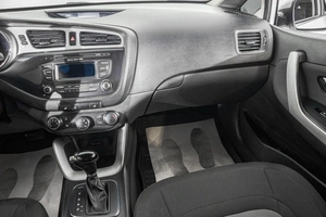Хетчбэк Kia Ceed 2015 года, 929000 рублей, Барнаул