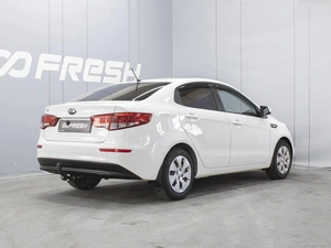 Седан Kia Rio 2015 года, 1200000 рублей, Омск