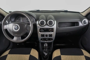 Седан Renault Logan 2013 года, 529000 рублей, Пермь