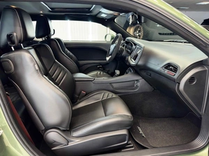 Купе Dodge Challenger SRT 2023 года, 15999999 рублей, Москва