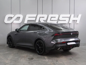 Лифтбек Changan UNI-V 2023 года, 2299000 рублей, Воронеж