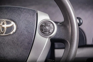 Лифтбек Toyota Prius 2011 года, 1229000 рублей, Томск