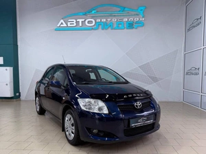Хетчбэк Toyota Auris 2008 года, 679000 рублей, Красноярск