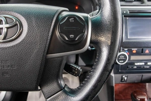 Седан Toyota Camry 2013 года, 1639000 рублей, Барнаул