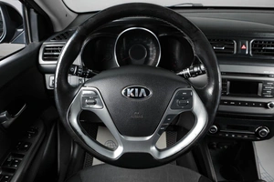 Хетчбэк Kia Rio 2016 года, 1129000 рублей, Тюмень