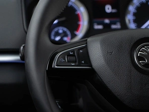 Внедорожник Skoda Karoq 2020 года, 2413444 рублей, Москва