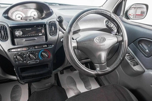 Минивэн Toyota Funcargo 2000 года, 399000 рублей, Барнаул
