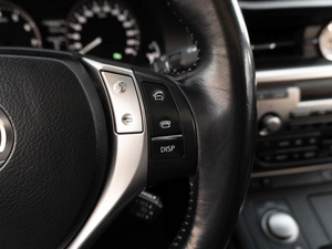 Седан Lexus ES 2013 года, 1989000 рублей, Саратов