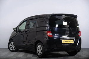 Минивэн Honda Freed 2012 года, 1199000 рублей, Томск