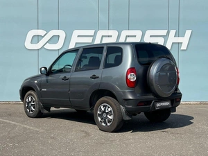 Внедорожник Chevrolet Niva 2017 года, 680000 рублей, Ижевск
