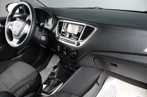 Седан Hyundai Solaris 2020 года, 1599000 рублей, Тюмень
