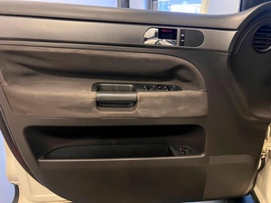 Внедорожник Volkswagen Touareg 2004 года, 799000 рублей, Красноярск