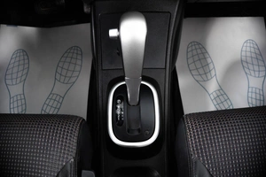 Хетчбэк Nissan Tiida 2013 года, 899000 рублей, Пермь