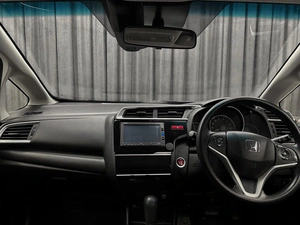 Хетчбэк Honda Fit 2016 года, 999000 рублей, Красноярск