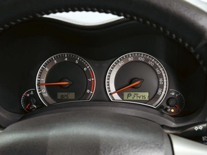 Хетчбэк Toyota Auris 2011 года, 860000 рублей, Краснодар