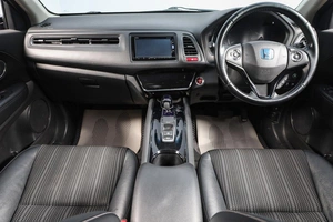 Внедорожник Honda Vezel 2015 года, 1789000 рублей, Новосибирск