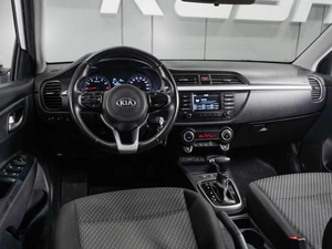 Седан Kia Rio 2018 года, 1499000 рублей, Тюмень