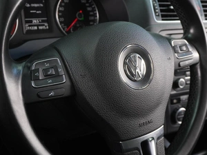 Седан Volkswagen Jetta 2013 года, 899000 рублей, Воронеж