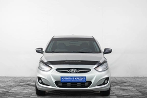 Седан Hyundai Solaris 2013 года, 799000 рублей, Кемерово