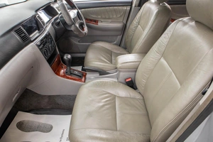 Седан Toyota Corolla 2002 года, 499000 рублей, Барнаул