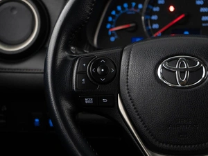 Внедорожник Toyota RAV4 2013 года, 1997444 рублей, Москва