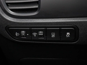 Хетчбэк Kia Rio X-Line 2018 года, 1399000 рублей, Краснодар