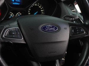 Седан Ford Focus 2017 года, 930000 рублей, Воронеж