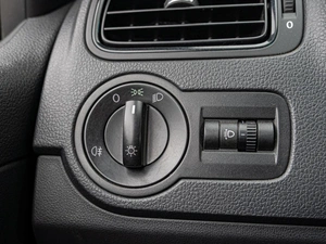 Седан Volkswagen Polo 2012 года, 770000 рублей, Краснодар