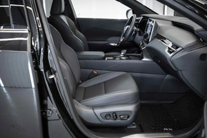 Внедорожник Lexus RX 2023 года, 8899999 рублей, Москва