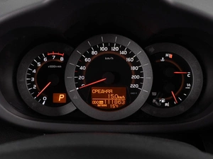 Внедорожник Toyota RAV4 2010 года, 1670000 рублей, Тюмень