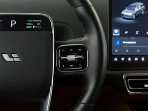 Внедорожник Li Auto L9 2024 года, 6938888 рублей, Москва