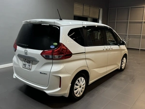 Минивэн Honda Freed 2018 года, 1547000 рублей, Красноярск