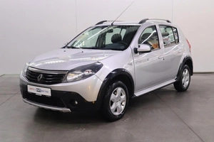 Хэтчбек Renault Sandero 2014 года, 675000 рублей, Брянск