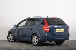 Универсал Kia Ceed 2011 года, 989000 рублей, Томск