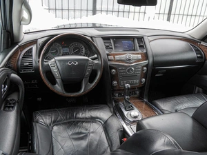 Внедорожник Infiniti QX56 2010 года, 1799000 рублей, Волгоград