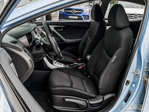 Седан Hyundai Elantra 2011 года, 950000 рублей, Краснодар