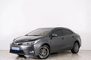 Седан Toyota Corolla 2018 года, 1749000 рублей, Красноярск