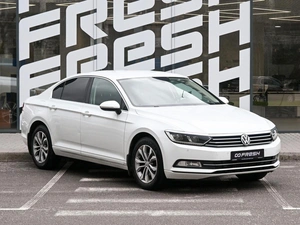 Седан Volkswagen Passat 2017 года, 1599800 рублей, Волгоград