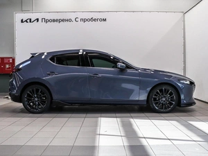 Хетчбэк Mazda 3 2019 года, 1699000 рублей, Красноярск