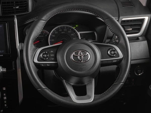 Минивэн Toyota Roomy 2021 года, 1439000 рублей, Тюмень