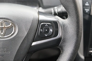 Седан Toyota Camry 2016 года, 1719000 рублей, Омск