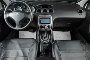 Хетчбэк Peugeot 308 2010 года, 579000 рублей, Тюмень