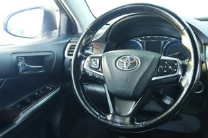 Седан Toyota Camry 2016 года, 1879000 рублей, Омск