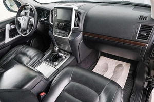 Внедорожник Toyota Land Cruiser 2018 года, 5999000 рублей, Красноярск