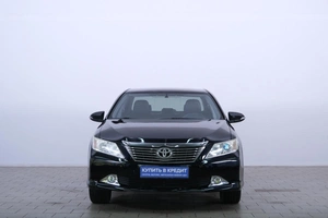 Седан Toyota Camry 2014 года, 1549000 рублей, Омск