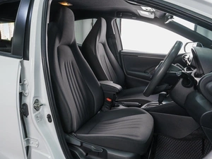 Хетчбэк Toyota Yaris 2021 года, 1249000 рублей, Сургут