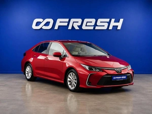 Седан Toyota Corolla 2021 года, 2050000 рублей, Москва