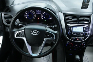 Хетчбэк Hyundai Solaris 2012 года, 928000 рублей, Солонцы