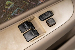 Хетчбэк Toyota Corolla 1997 года, 259000 рублей, Барнаул