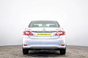 Седан Toyota Corolla 2011 года, 799000 рублей, Пермь